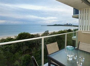 84 The Spit - Accommodation Noosa 0