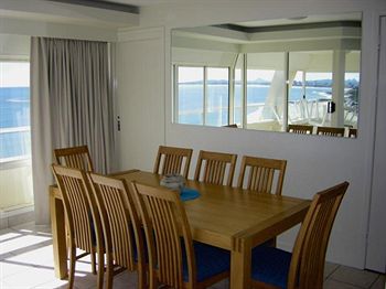 84 The Spit - Accommodation Noosa 2