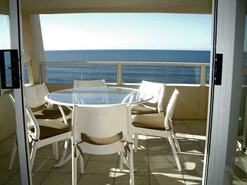 84 The Spit - Accommodation Noosa 4