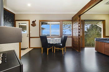 Artisan Spa Views - Accommodation Noosa 12