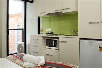 City Edge North Melbourne - Accommodation Noosa 1