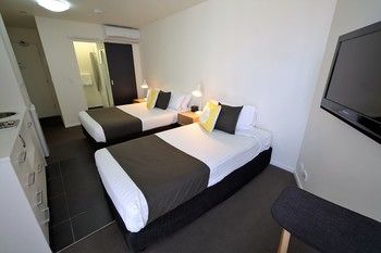 City Edge North Melbourne - Accommodation Noosa 8