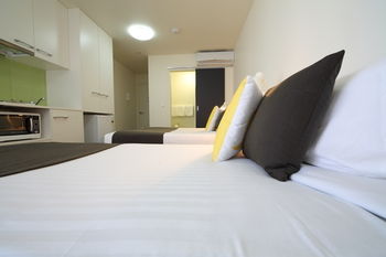 City Edge North Melbourne - Accommodation Noosa 10