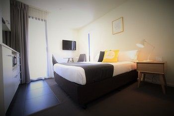 City Edge North Melbourne - Accommodation Noosa 11