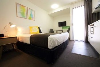 City Edge North Melbourne - Accommodation Noosa 12
