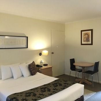 Eltham Gateway Hotel - Accommodation Noosa 13