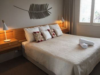 Surf Dance - Accommodation Noosa 4