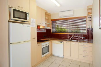 Surf Dance - Accommodation Noosa 36