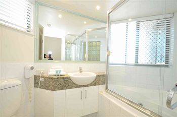 Malibu Mooloolaba - Accommodation Noosa 1