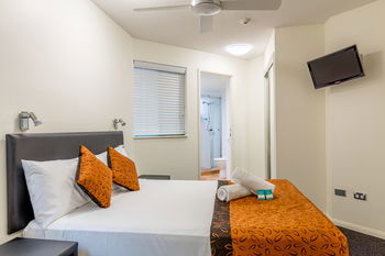 Malibu Mooloolaba - Accommodation Noosa 42