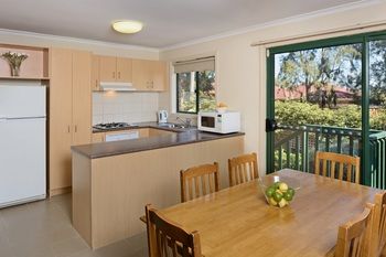 Apartments @ Mt Waverley - Accommodation Noosa 3