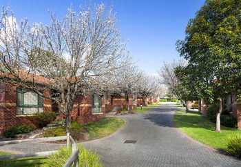 Apartments @ Mt Waverley - Accommodation Noosa 23