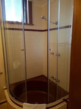 Hotel Avonleigh - Accommodation Noosa 43