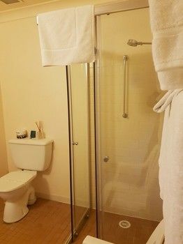 Hotel Avonleigh - Accommodation Noosa 59