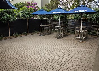 Sunnyside Tavern - Accommodation Noosa 9