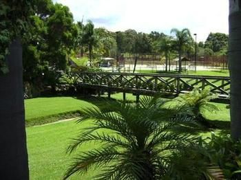 The Falls - Accommodation Noosa 10