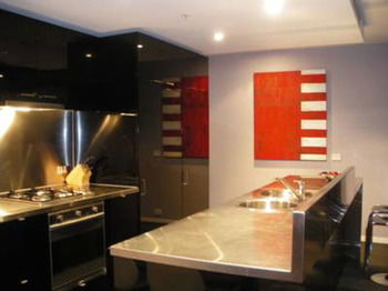 Docklands Executive Apartments - Accommodation Noosa 15