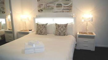 Docklands Executive Apartments - Accommodation Noosa 21