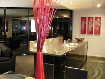 Docklands Executive Apartments - Accommodation Noosa 31