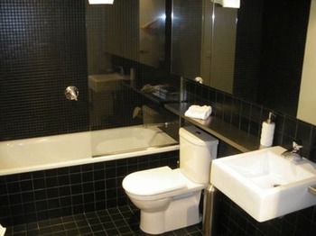 Docklands Executive Apartments - Accommodation Noosa 40