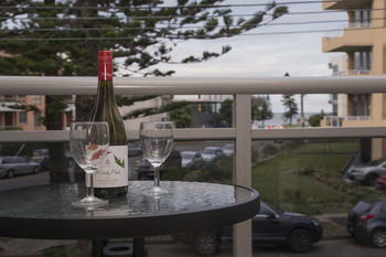 Manly Oceanside - Accommodation Noosa 24