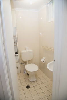 Manly Oceanside - Accommodation Noosa 36