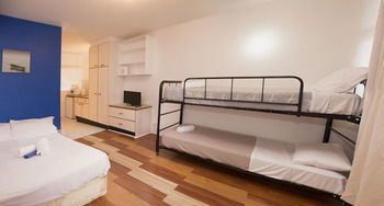 Manly Oceanside - Accommodation Noosa 43