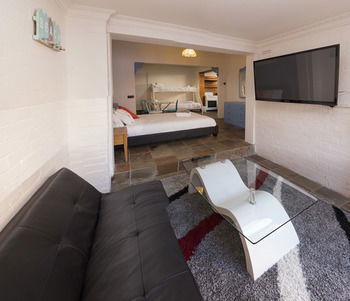 Manly Oceanside - Accommodation Noosa 49
