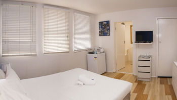 Manly Oceanside - Accommodation Noosa 54