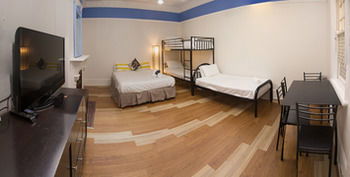 Manly Oceanside - Accommodation Noosa 57
