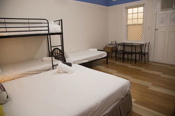 Manly Oceanside - Accommodation Noosa 59