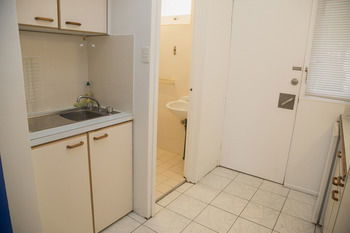 Manly Oceanside - Accommodation Noosa 71