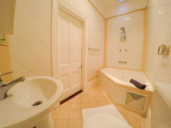Manly Oceanside - Accommodation Noosa 76