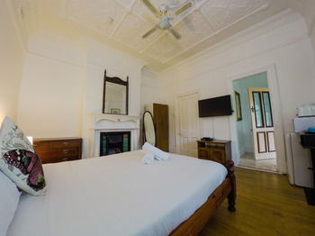 Manly Oceanside - Accommodation Noosa 86