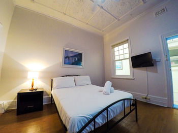 Manly Oceanside - Accommodation Noosa 87