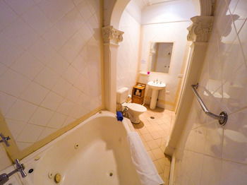Manly Oceanside - Accommodation Noosa 91