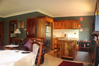 Storey Grange - Accommodation Noosa 26