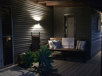 Lilies Luxury Retreats - Accommodation Noosa 23