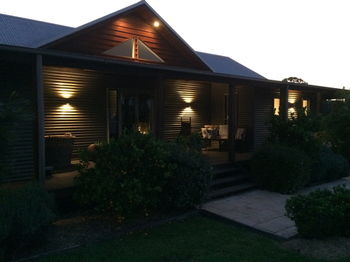 Lilies Luxury Retreats - Accommodation Noosa 26