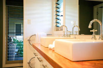 Lilies Luxury Retreats - Accommodation Noosa 28