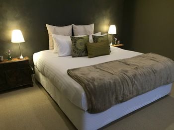 Lilies Luxury Retreats - Accommodation Noosa 48