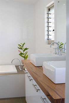 Lilies Luxury Retreats - Accommodation Noosa 11