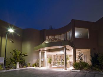 Kimberley Gardens Hotel & Serviced Apartments - Accommodation Noosa 10