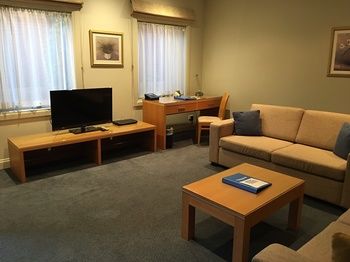 Kimberley Gardens Hotel & Serviced Apartments - Accommodation Noosa 26