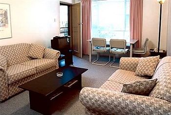 Clayton Monash Motor Inn & Serviced Apartments - Accommodation Noosa 2