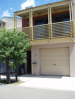 Harbourside Terraces - Accommodation Noosa 4