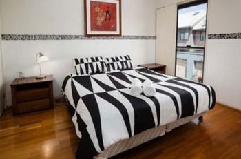 Harbourside Terraces - Accommodation Noosa 11