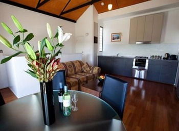Harbourside Terraces - Accommodation Noosa 20