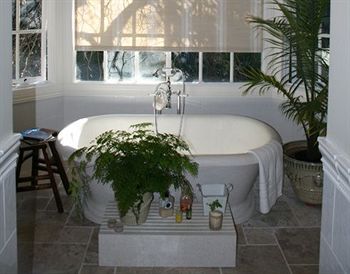 Moulton Park Estate - Accommodation Noosa 0