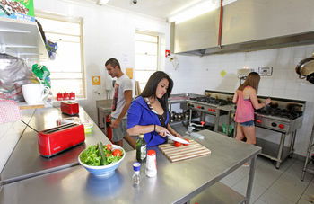 Bondi Beachouse Backpackers YHA - Hostel/Backpacker - Accommodation Noosa 2